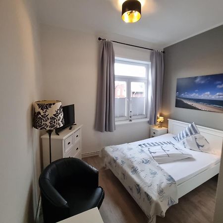 Hotel-Cafe-Lindow Wenningstedt-Braderup Luaran gambar